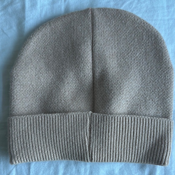 Burberry Beige and Red Striped Beanie - Picture 2 of 2